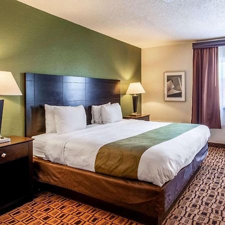 Coratel Plus Suites Wichita West Airport Zewnętrze zdjęcie