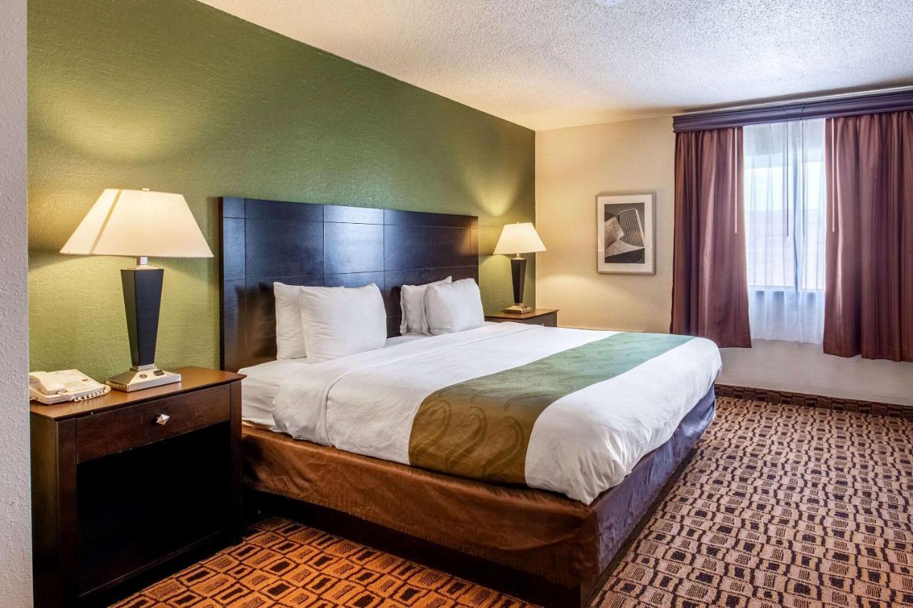 Coratel Plus Suites Wichita West Airport Zewnętrze zdjęcie